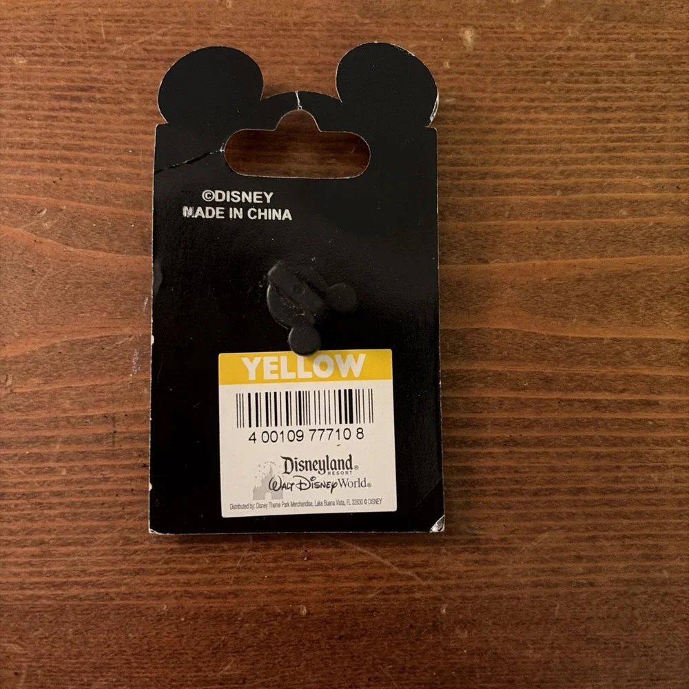 Disney WINNIE THE POOH Red Shirt Jeweled  Pin On Original Backing Card